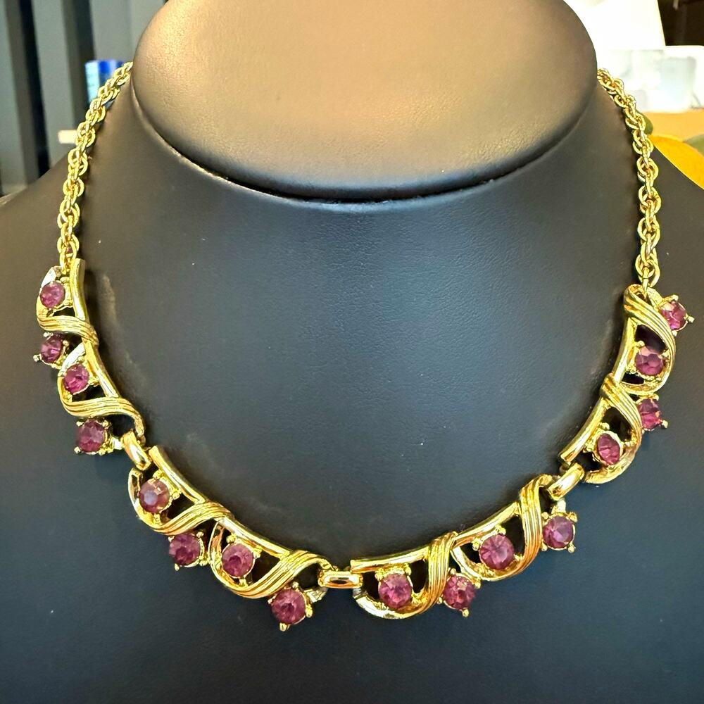 Vintage Purple Rhinestone Necklace Gold Tone Links Prong Set Hook Closure 15”